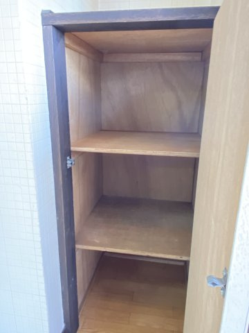 クレセント北山の収納|他号室の写真になります。