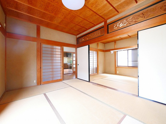 大和郡山市東奈良口町戸建の和室|和室がひろがる居住スペース