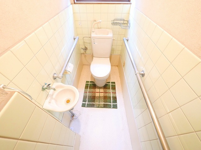 大和郡山市東奈良口町戸建のトイレ|トイレです