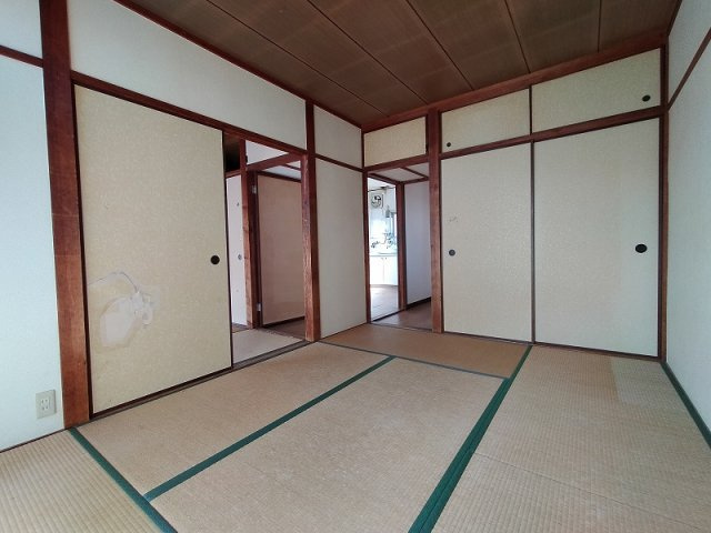 神戸市長田区西山町２丁目の賃貸マンションの内装|和室