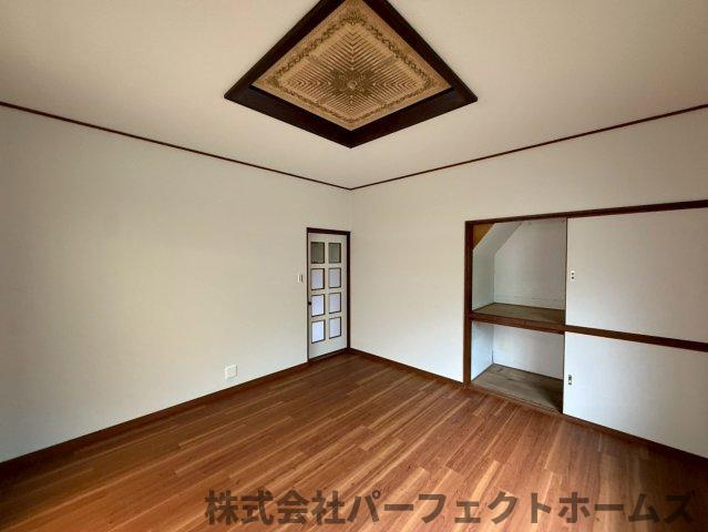 【居間・リビング】の画像