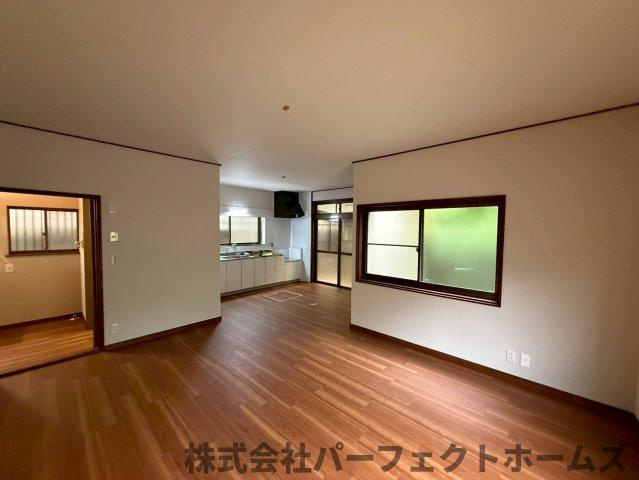 【居間・リビング】の画像