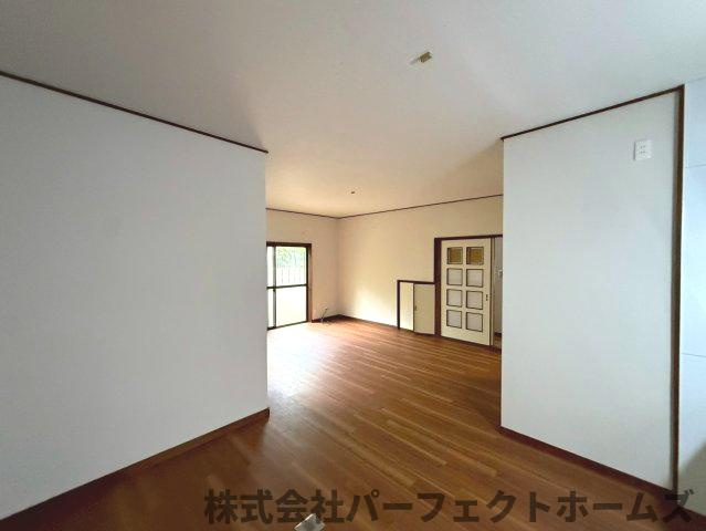 【居間・リビング】の画像