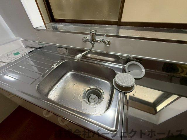 禁野本町1丁目O.C中古戸建のキッチン|お料理しやすいキッチンです