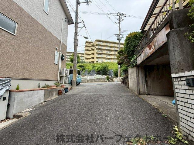 【前面道路含む現地写真】の画像