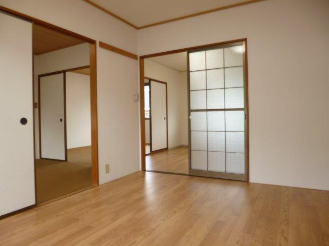 ドミール大熊の洋室