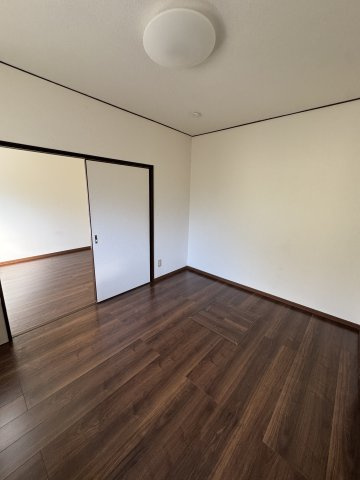 ナカネマンションの居間・リビング