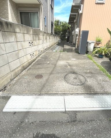 メゾンプラージュ のエントランス