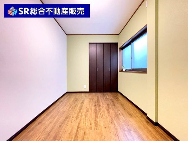 末広町中古戸建のバルコニー|少々の雨が降っても大丈夫なインナーバルコニー♪陽当たり良好です！