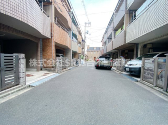 末広町中古戸建の前面道路含む現地写真|前面道路含む現地写真です