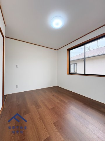 東区舞松原６丁目　戸建ての洋室