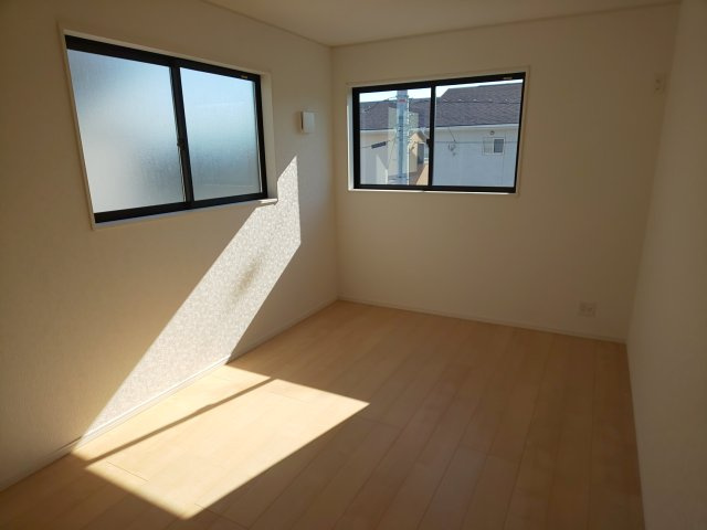 クレイドルガーデン前橋市川原町第４　１号棟の洋室|洋室１です