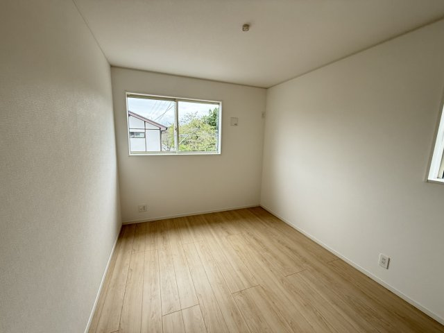 クレイドルガーデン前橋市川原町第４　１号棟の洋室|２階洋室１です