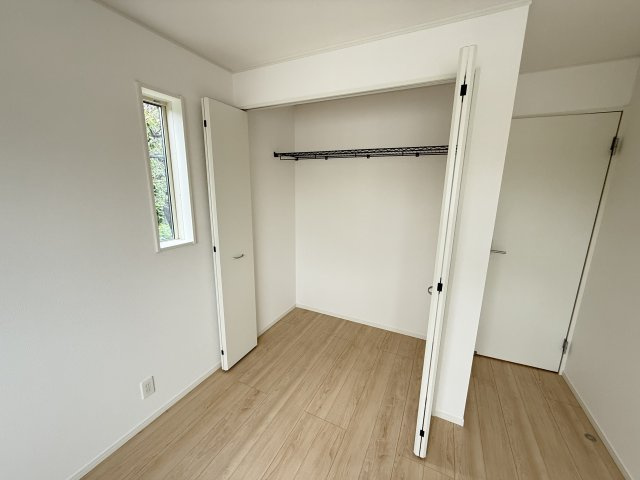 クレイドルガーデン前橋市川原町第４　１号棟の収納|２階洋室１収納です