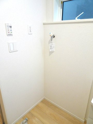 【ランドリースペース】 | 新築　京王相模原線　JR横浜線　橋本駅　谷ケ原 | 家の中で洗濯物、雨の日は浴室乾燥機で洗濯物を干せます。