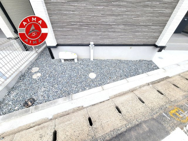 春日市春日原東町4丁目第1-4棟(C号棟)の外観|お庭で自由な時間を過ごせます。