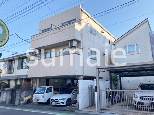 パーシモンハイツの外観|閑静な住宅街にあるマンションです。