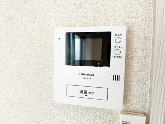 パーシモンハイツのセキュリティ|モニター付きインターホンです