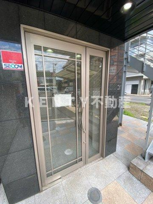 【エントランス】 | 第２１シンエイビル | 建物の内部です