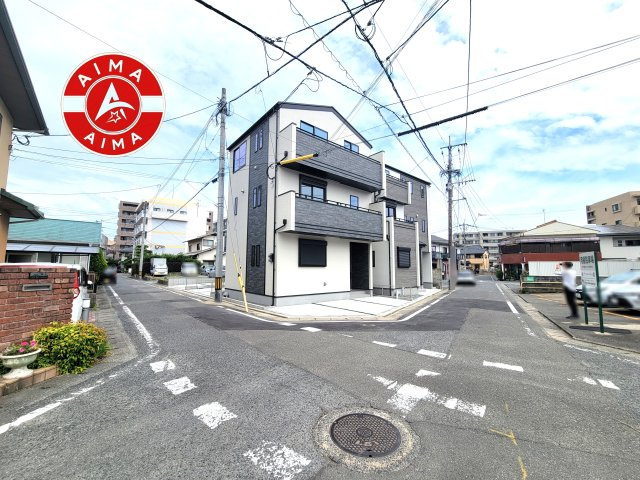 春日市春日原東町4丁目第1-4棟(D号棟)の前面道路含む現地写真|見学の時間などお気軽にお問い合わせ下さい。