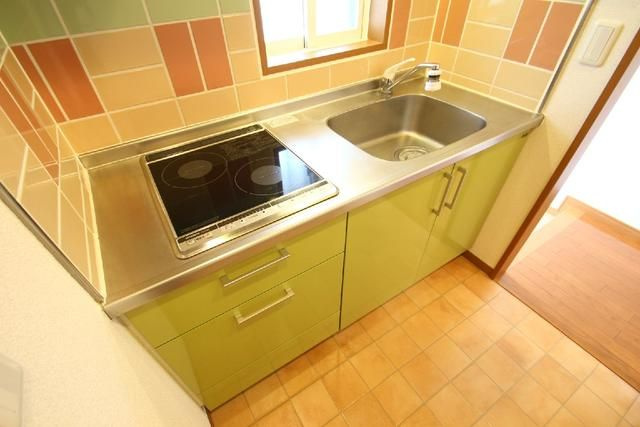 足立区江北７丁目の賃貸マンションのキッチン