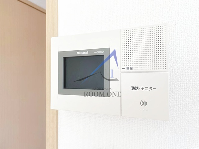メゾンプラージュ のセキュリティ|モニター付きインターホンです。