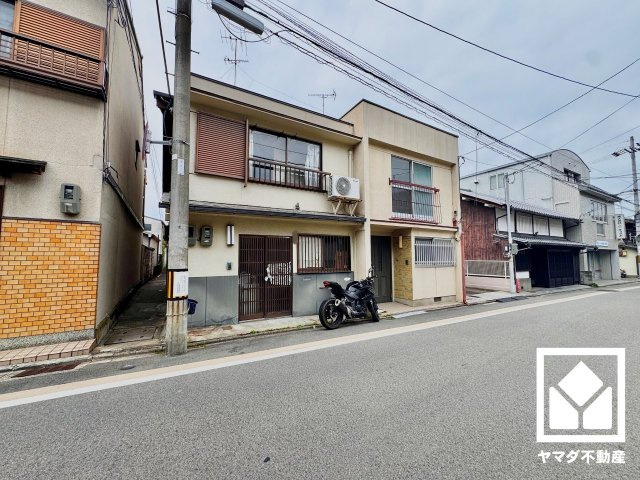 伏見区両替町１３丁目の外観