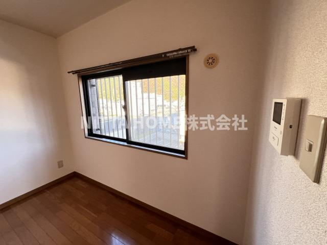 ユーミー和田山の内装|洋室です＊