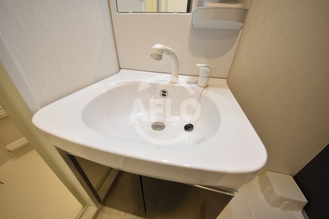 S-RESIDENCE西長堀の独立洗面台|S-RESIDENCE西長堀　洗面化粧台