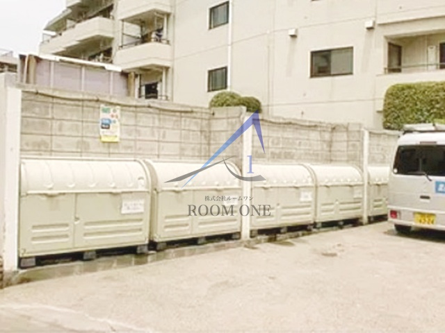 山王ハマセイホウ|敷地内ごみ置き場です。