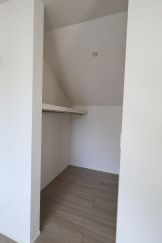 《仲介手数料無料》西東京市北町３丁目2-28新築一戸建てリナージュの収納