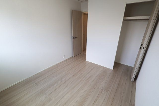 《仲介手数料無料》西東京市北町３丁目2-28新築一戸建てリナージュの洋室