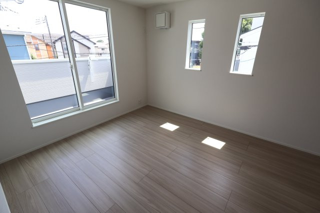 《仲介手数料無料》西東京市北町３丁目2-28新築一戸建てリナージュの洋室
