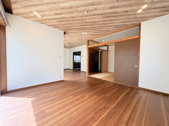 神戸市北区小倉台6丁目戸建の居間・リビング