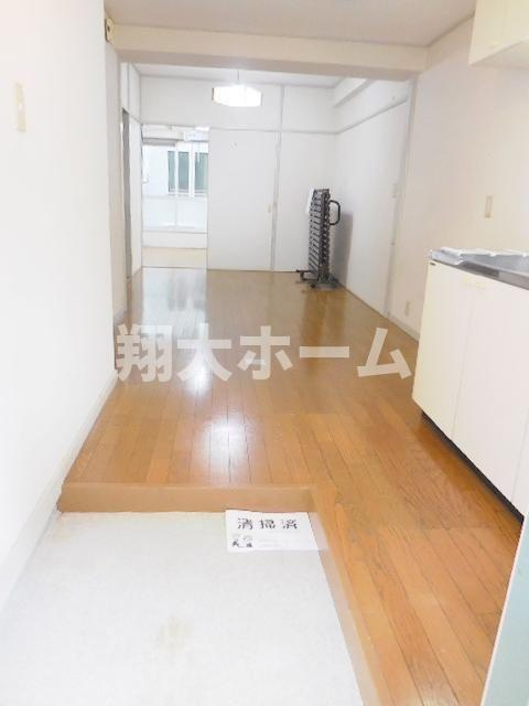 伊東ビルの居間・リビング