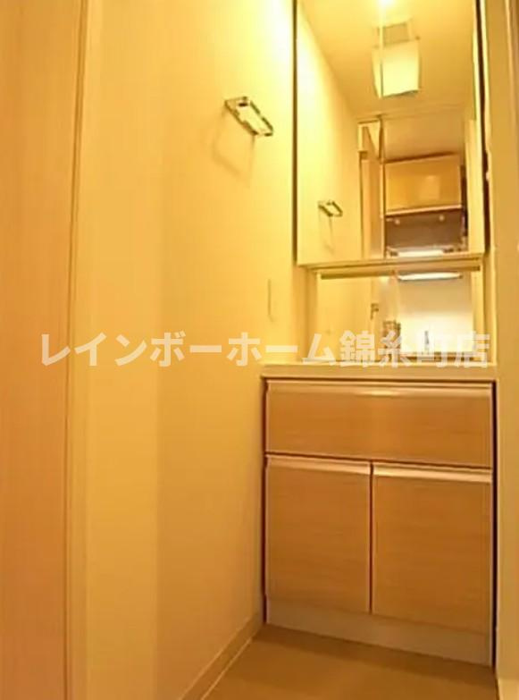 リアナスティル森下の独立洗面台