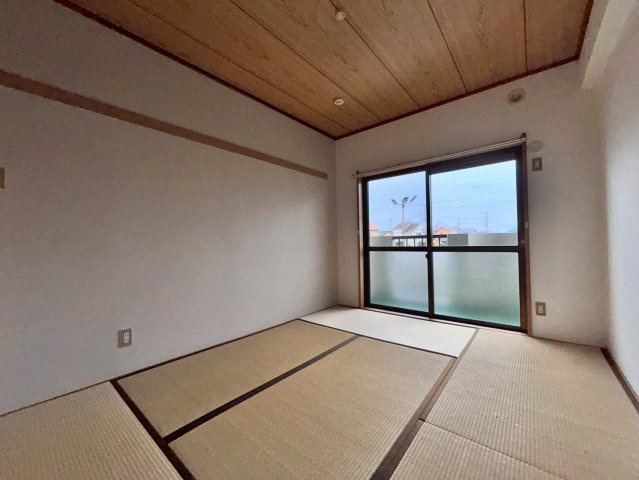 シャトーシミズの和室|南側