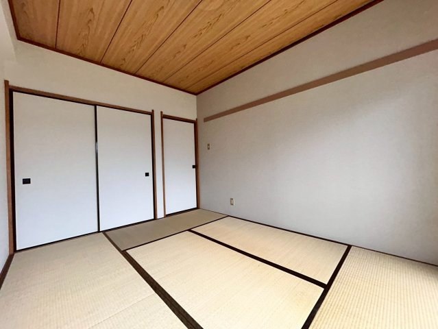 シャトーシミズの和室|南側