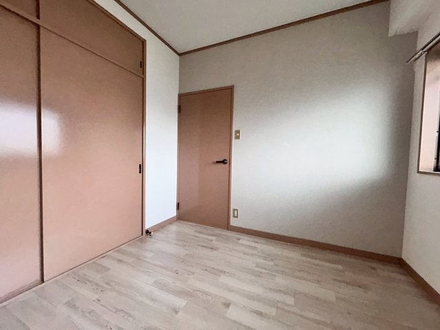 シャトーシミズの洋室|北側
