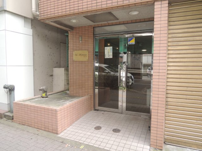 【エントランス】
