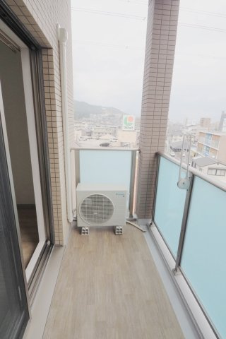 グッドヘルスビルのバルコニー