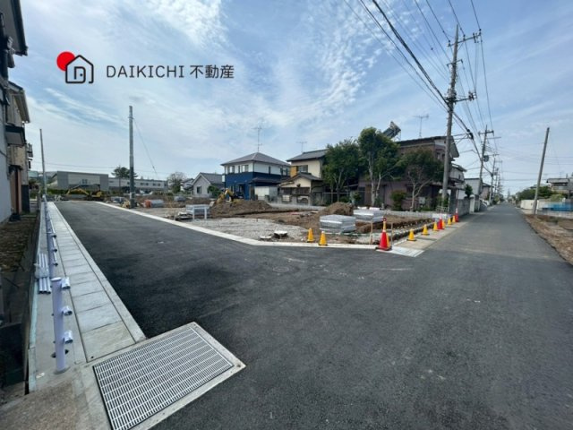 【前面道路含む現地写真】 | 加須市南町　新築戸建　全5棟　1号棟