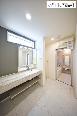 【独立洗面台】 | blooming garden熊谷市赤城町1丁目　新築住宅 | ≪1号棟≫
現地(2026年5月撮影)