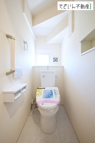 【トイレ】 | blooming garden熊谷市赤城町1丁目　新築住宅 | ≪1号棟≫
現地(2026年5月撮影)