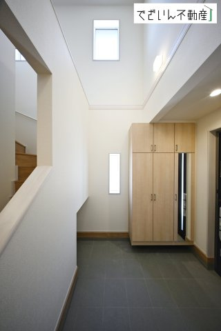 【玄関】 | blooming garden熊谷市赤城町1丁目　新築住宅 | ≪1号棟≫
現地(2026年5月撮影)