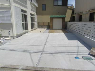 【駐車場】 | 【再生住宅】中央市西花輪 | 駐車場の用意があります