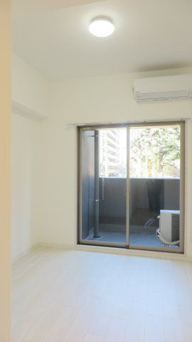 セオリー夕陽丘DOORの居間・リビング
