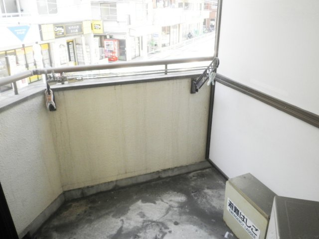 トナミビルのバルコニー|※別部屋写真