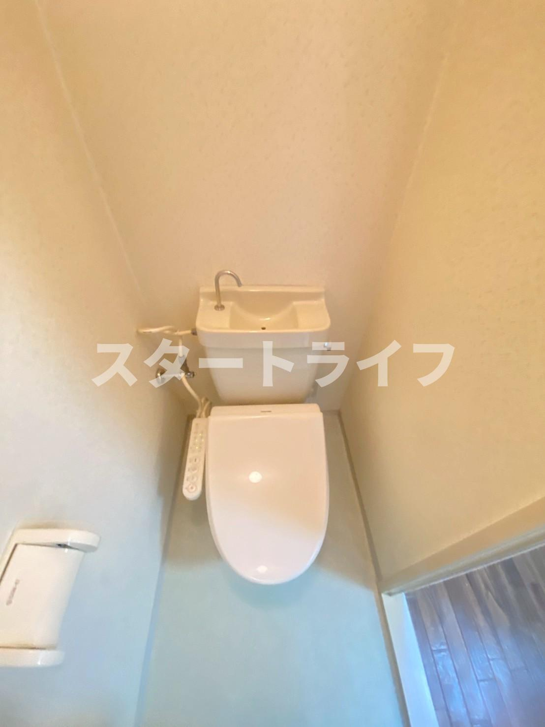 大阪市東淀川区下新庄１丁目の賃貸マンションのトイレ