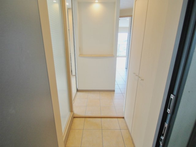 スカイアヴェニューの玄関|※別部屋のお写真です※
